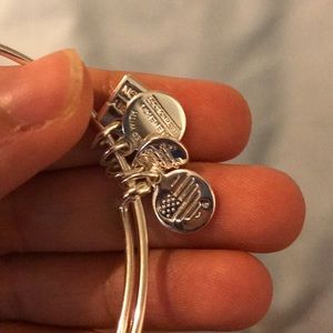 Alex and Ani Jewelry - Daisy Alex & Ani Bracelet Alex and Ani Jewelry - Daisy Alex & Ani Bracelet